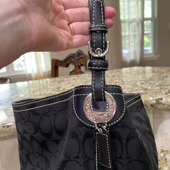 🖤COACH black signature canvas and leather bucket bag. - Picture 9 of 15